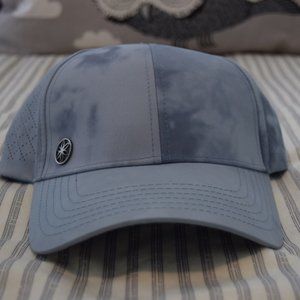 New Never Worn Gaiam Hat Adjustable